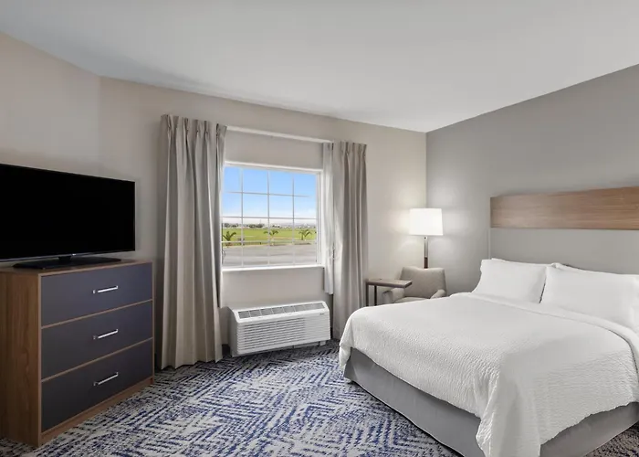 Hotel Candlewood By Ihg 2*