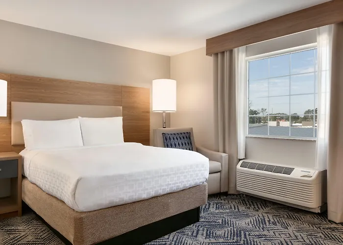 Candlewood By Ihg 2*